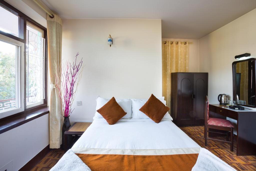 Kathmandu Nomad Hotel Exterior photo